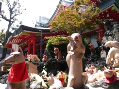 京賓伏見稲荷神社